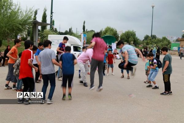 دومین برنامه پویش فصل گرم  کتاب کانون پرورش فکری در ساری