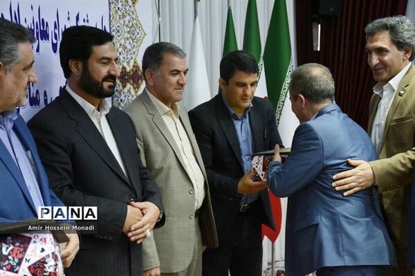 جلسه مشترک شورای معاونان اداره‌کل ومدیران و روسای آموزش و پرورش نواحی و مناطق استان