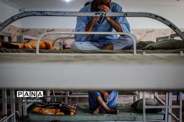 بازدید خبرنگاران از مرکز درمان اعتیاد ماده 16