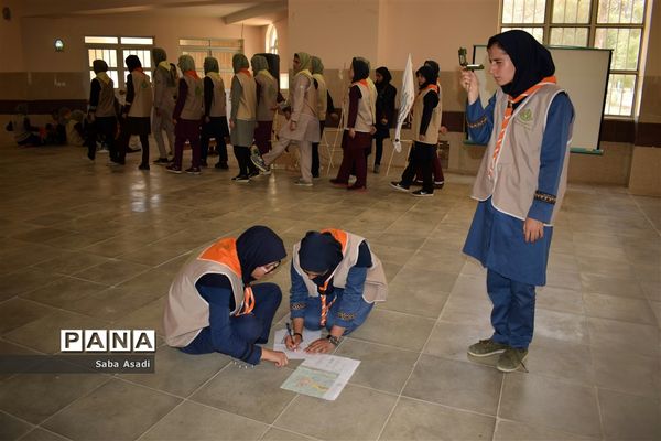 مراسم اختتامیه اردوی استانی دختران پیشتاز سازمان دانش‌آموزی فارس