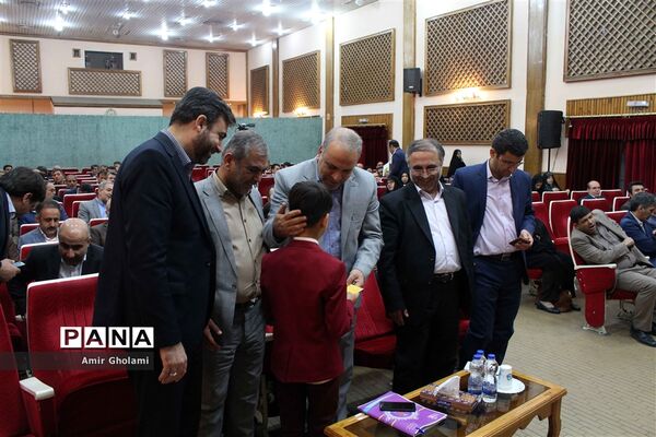 دومین روز دوره آموزشی توجیهی طرح ملی نماد در اردوگاه شهید باهنر تهران