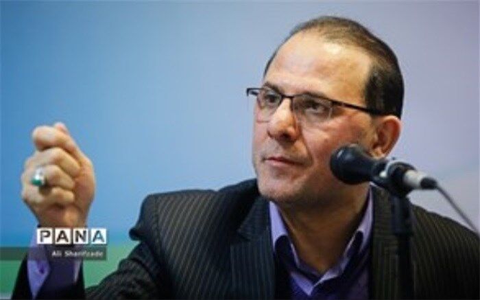 محمد روشنی : مجلس دانش آموزی نمادی از حضورسیزده میلیون نفر دانش آموزان ما است