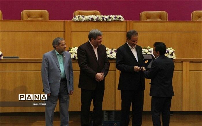 درخشش فرهنگیان و دانش آموزان گلستانی در پرسش مهر