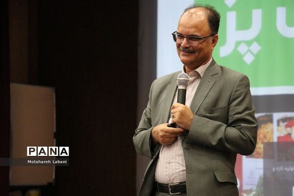 سمینار انگیزشی کارآفرین ثروتمند در شهرستان سربیشه