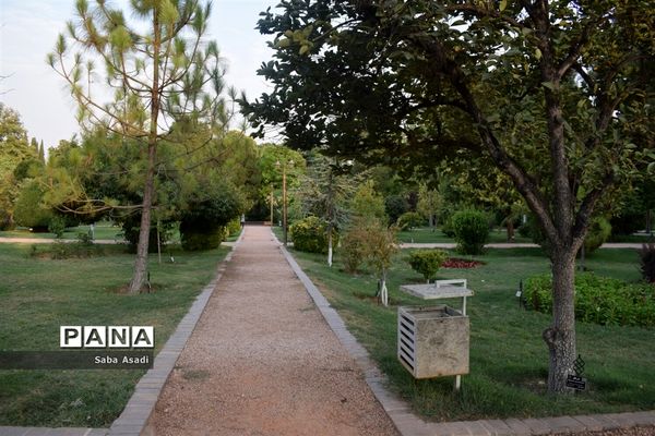 باغ ارم زیبایی چهار فصل شیراز