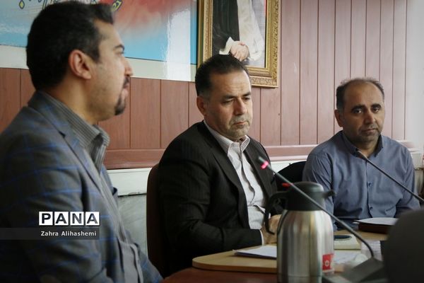 نشست کارگروه سرویس مدارس شهر تهران