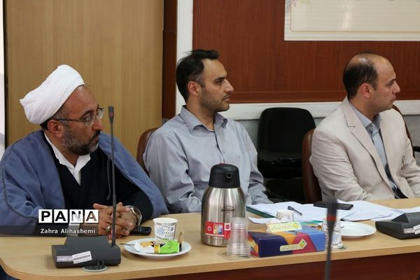 نشست کارگروه سرویس مدارس شهر تهران