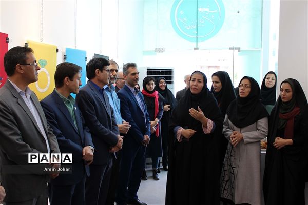 نمایشگاه گروهی  آثار پوستر هنرجویان رشته گرافیک  هنرستان امام رضا(ع)  و هنرستان فنی فاطمه زهرا(س)شهرستان کازرون