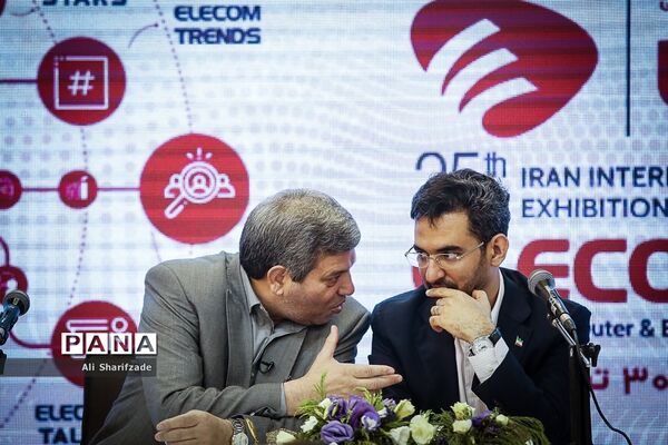 امضای تفاهم‌نامه بین وزارت ارتباطات و وزارت آموزش و پرورش با موضوع هوشمندسازی مدارس