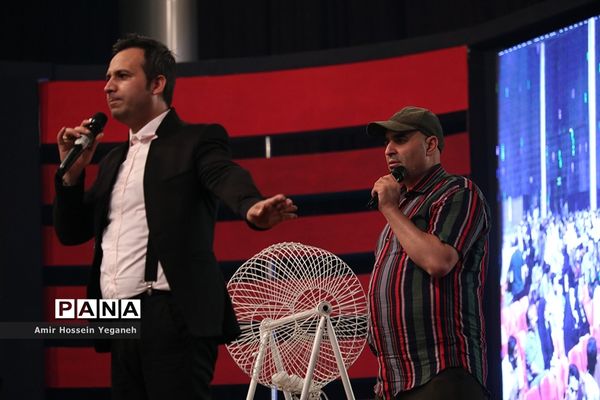 هشتمین شب از بیست و دومین جشنواره تابستانی کیش