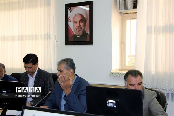 چهارمین نشست کارگروه ساماندهی ونظارت بر لباس فرم مدارس