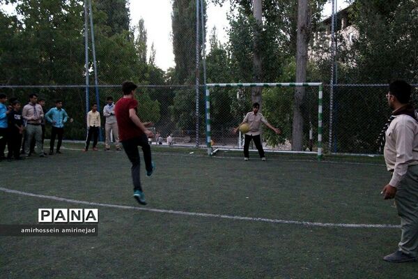 مهارت های ورزشی پیشتازان پسر در اردوی تشکیلاتی