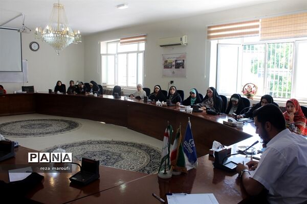 دوره آموزشی خبرنگاری، عکاسی و فن بیان  ویژه مسئولان انجمن اسلامی دانش‌آموزان دختر ارومیه