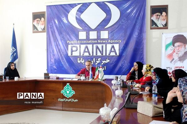 دوره آموزشی خبرنگاری، عکاسی و فن بیان  ویژه مسئولان انجمن اسلامی دانش‌آموزان دختر ارومیه