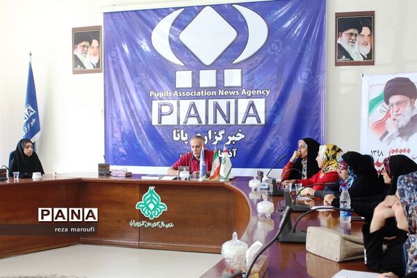 دوره آموزشی خبرنگاری، عکاسی و فن بیان  ویژه مسئولان انجمن اسلامی دانش‌آموزان دختر ارومیه