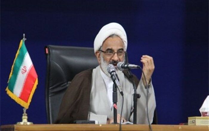 نماینده ولی فقیه در سپاه: جناح‌بندی سیاسی در سپاه حرام است