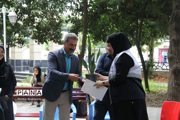 نشست هم‌اندیشی فعالان اجتماعی محیط زیست در محمودآباد