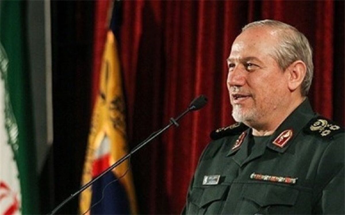 سرلشکر صفوی: آمریکایی‌ها مجبورند منطقه را ترک کنند