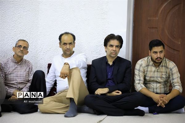 دیدار مدیرکل و جمعی از کارکنان سازمان فنی و حرفه‌ای خراسان جنوبی با حجت الاسلام و المسلمین حاج آقای عبادی