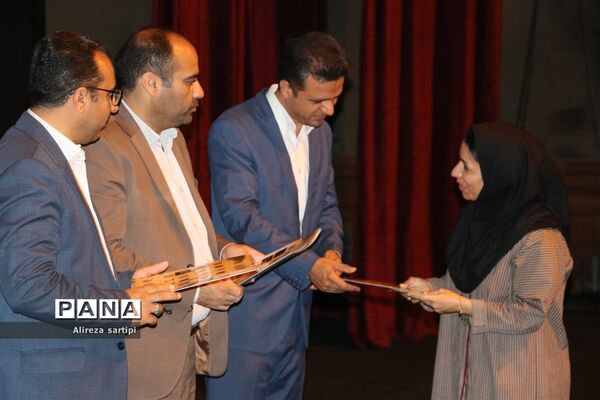 مراسم تجلیل از برگزیدگان سی و هفتمین دوره مسابقات قرآن و عترت،پرسش مهر و نوجوان سالم شهرقدس