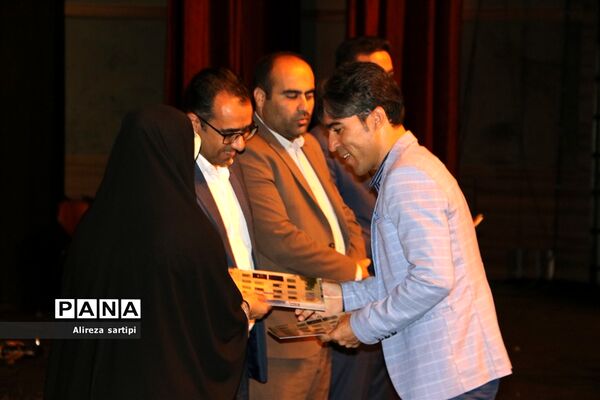مراسم تجلیل از برگزیدگان سی و هفتمین دوره مسابقات قرآن و عترت،پرسش مهر و نوجوان سالم شهرقدس