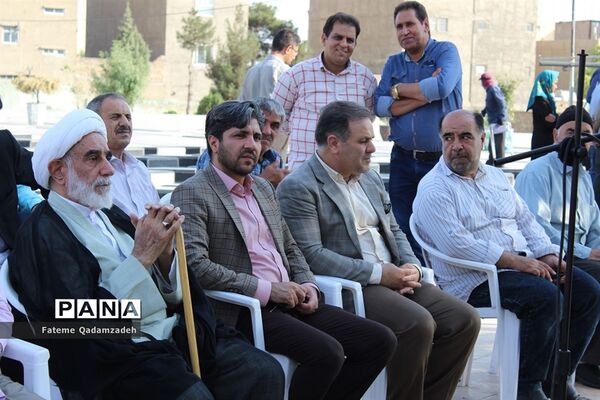 مراسم  عطر افشانی و گلباران مزار شهدا یادبود شهدای محراب و نماز جمعه در اسلامشهر
