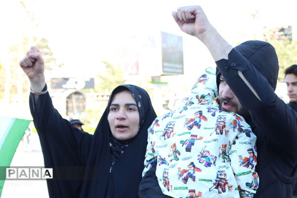 خروشِ عاشقان همدانی در چهلمین سالگرد شهادت رهبر