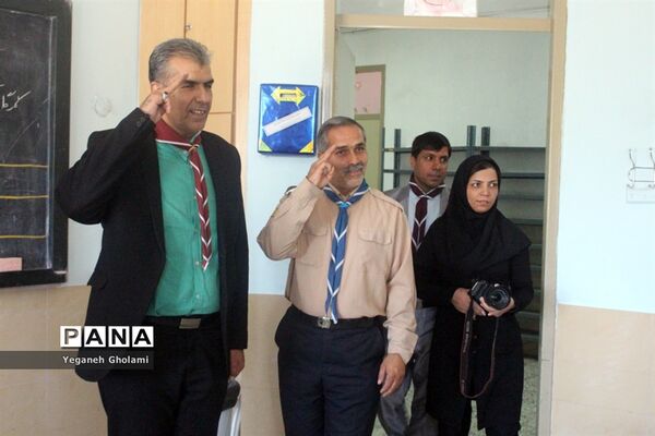 بازدید مدیر سازمان دانش‌آموزی استان از پایگاه‌های اوقات فراغت پیشتازان دختر