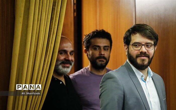 واکنش تهیه‌کننده سریال گاندو به انتقادات ظریف