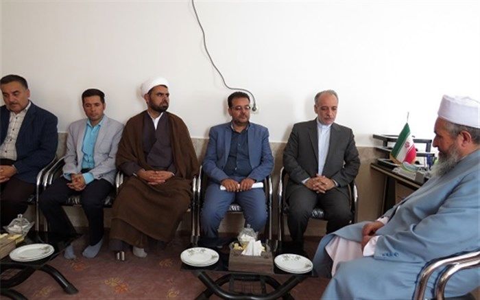 خطیب جمعه اهل سنت اسدیه : اتحاد رمز موفقیت و پیروزی در برابر مشکلات و تهدیدات