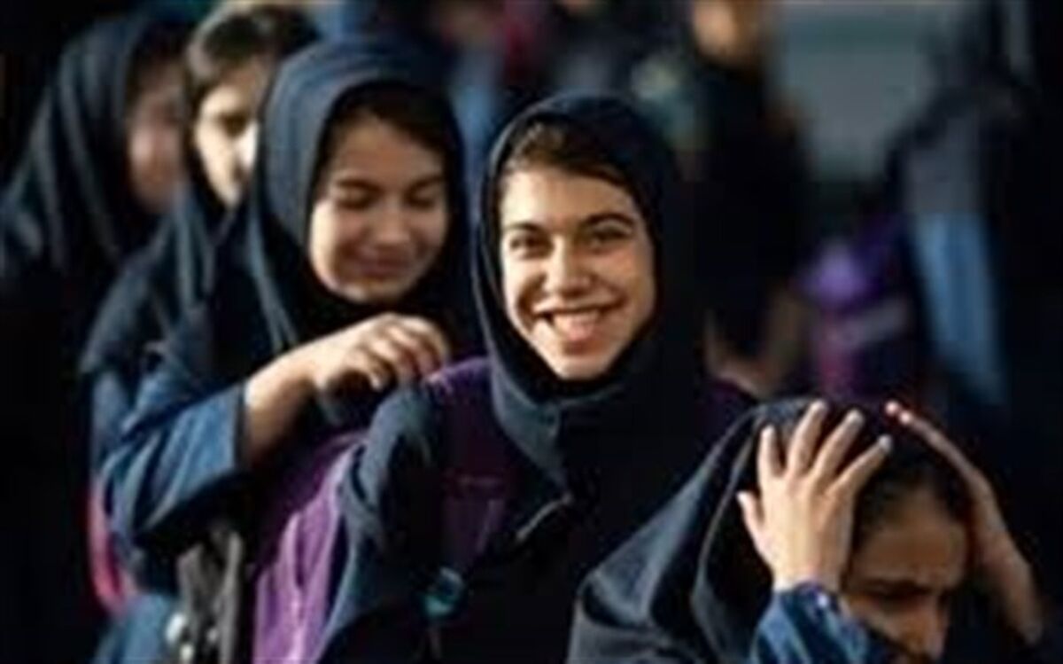 ساماندهی لباس فرم مدارس شهرستان نی ریز