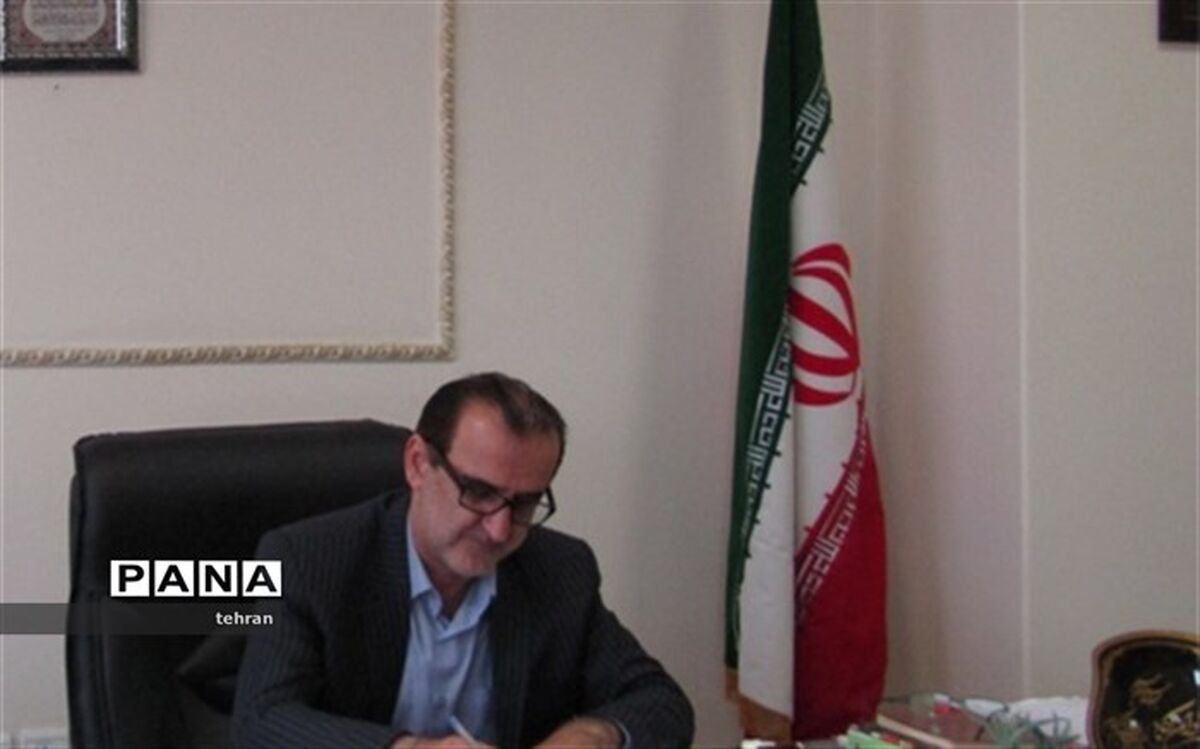 حسینی:  تکریم ارباب رجوع در انجام امور اداری و ثبت نام ها ضروری است
