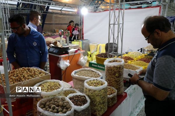 آئین افتتاح نمایشگاه جهزیه و ازدواج در ارومیه