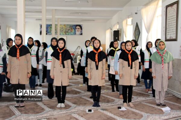 کلاس‌های آموزشی پیشتازان دختر اعزامی به نهمین دوره اردوی ملی
