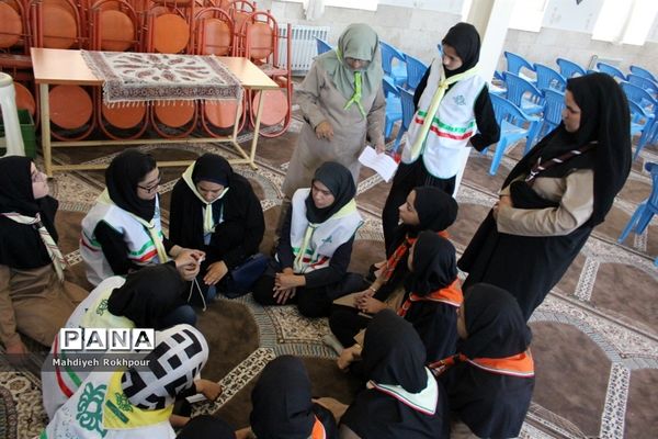 کلاس‌های آموزشی پیشتازان دختر اعزامی به نهمین دوره اردوی ملی