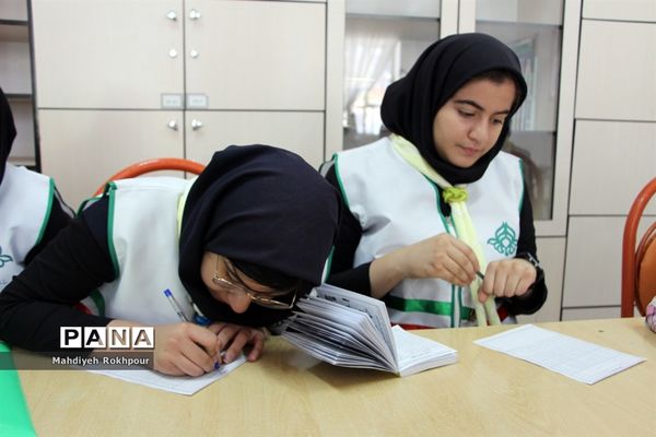 کلاس‌های آموزشی پیشتازان دختر اعزامی به نهمین دوره اردوی ملی