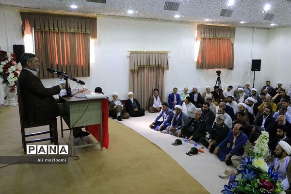 نشست تبیین مسائل جاری انقلاب اسلامی با سخنرانی صفار هرندی