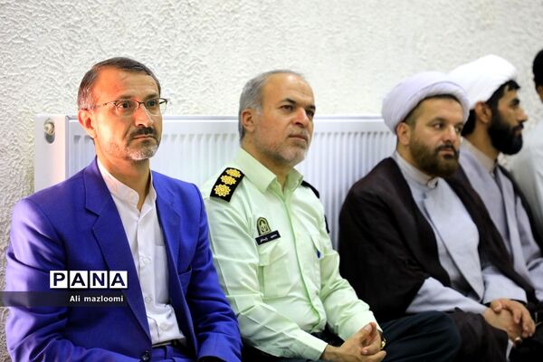 نشست تبیین مسائل جاری انقلاب اسلامی با سخنرانی صفار هرندی