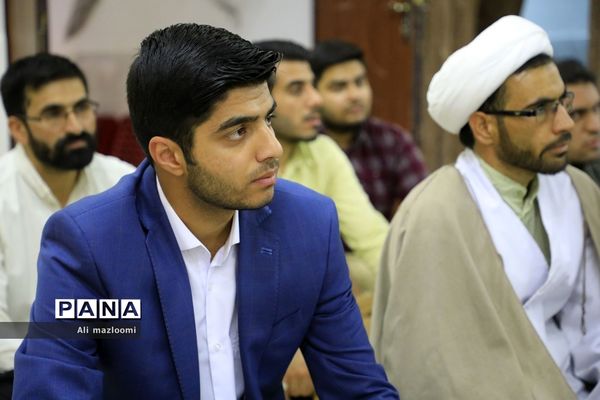 نشست تبیین مسائل جاری انقلاب اسلامی با سخنرانی صفار هرندی