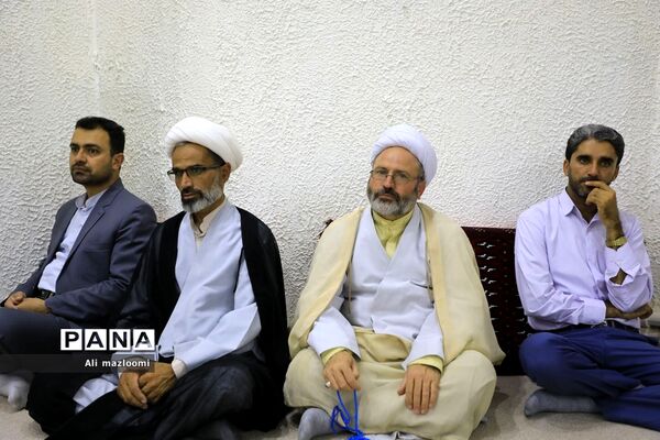 نشست تبیین مسائل جاری انقلاب اسلامی با سخنرانی صفار هرندی