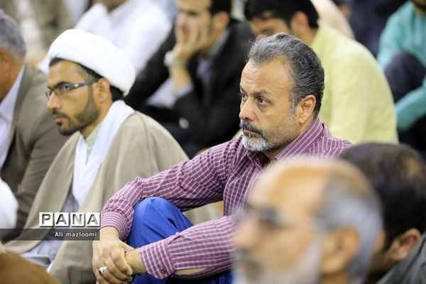 نشست تبیین مسائل جاری انقلاب اسلامی با سخنرانی صفار هرندی