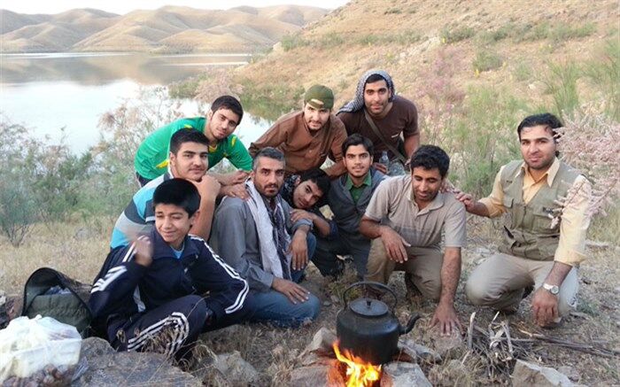 فواید  تماس روزانه با دوستان بر سلامت