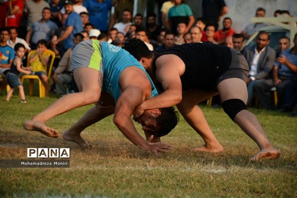 مسابقه کشتی سنتی لوچو در فریدونکنار