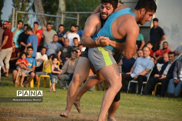 مسابقه کشتی سنتی لوچو در فریدونکنار