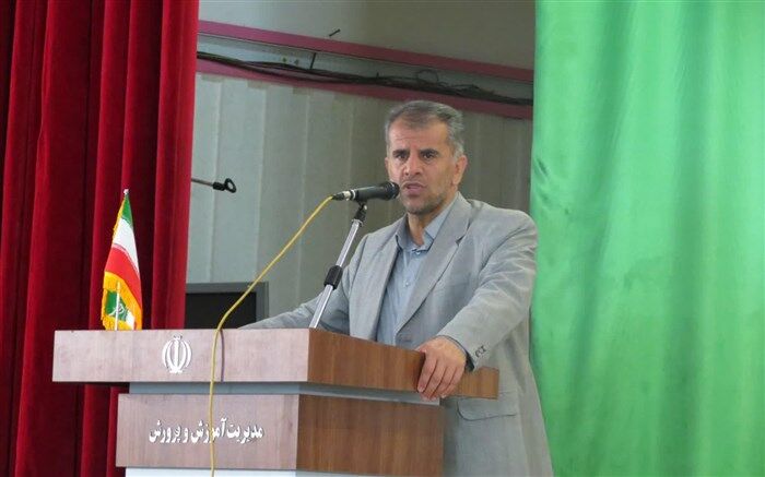 تکریم سواد آموزان مورد توجه آموزش دهندگان قرار گیرد