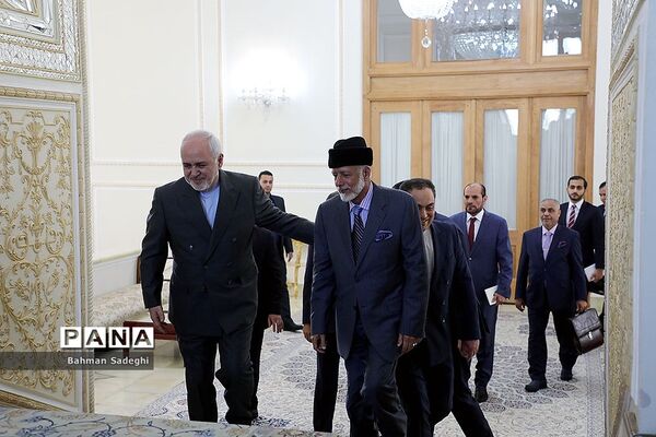 دیدار وزیر امورخارجه عمان با محمدجواد ظریف