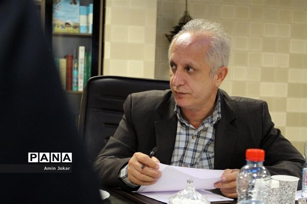 جلسه ساماندهی  پایگاه‌های تغذیه سالم در اداره‌کل آموزش و پرورش فارس