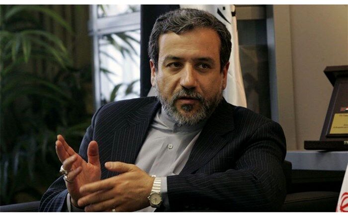 عراقچی: توقیف نفتکش ایرانی نقض برجام است