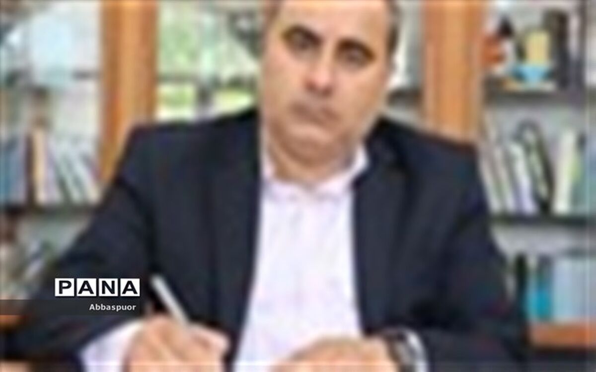 وظیفه یک مربی محکم کردن رابطه دانش آموزان با خداوند است