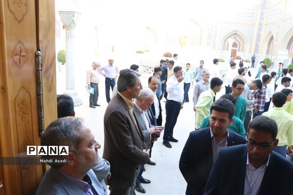 زیارت دسته جمعی دانش‌آموزان قرآنی سراسر کشور در حرم مطهر رضوی